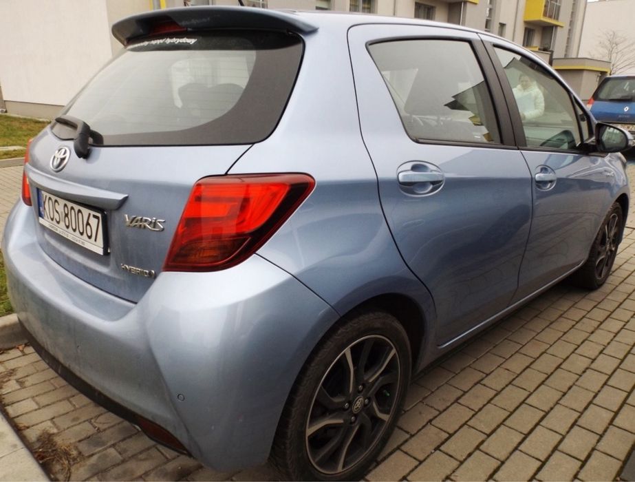 Toyota Yaris Hybrid 1.5 - Krajowa - przebieg 118 tys. - Automat