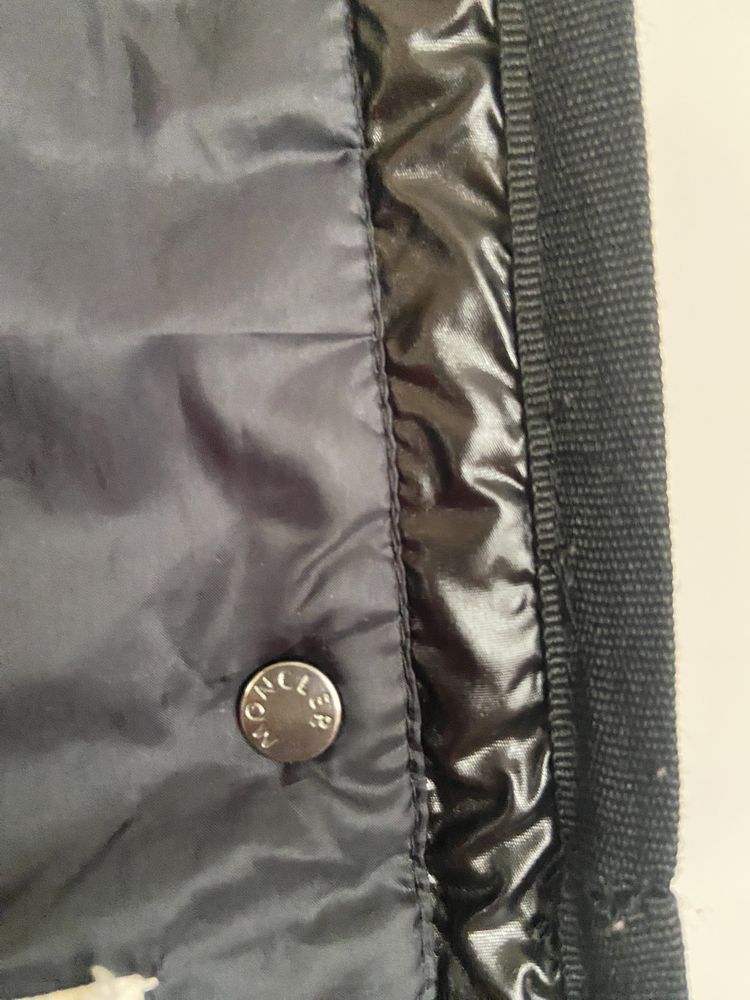 Moncler куртка