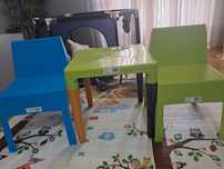 Mesa e cadeiras como novas