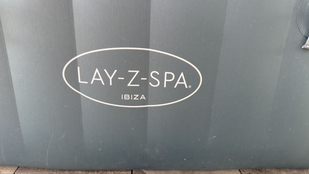 Jacuzzy lay-z-spa ibiza jacuzzi