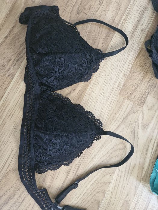 Komplet biustonoszy różne wzory push up ponad 40 sztuk