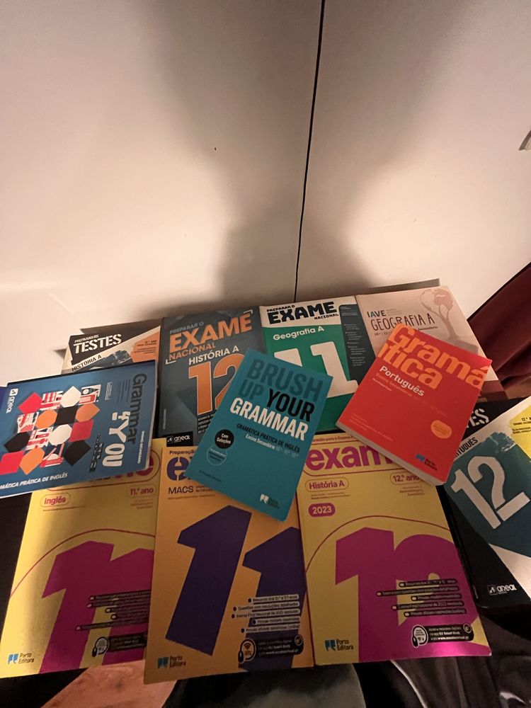 Manuais de Preparação para Exames 11/12 Nacionais como novos