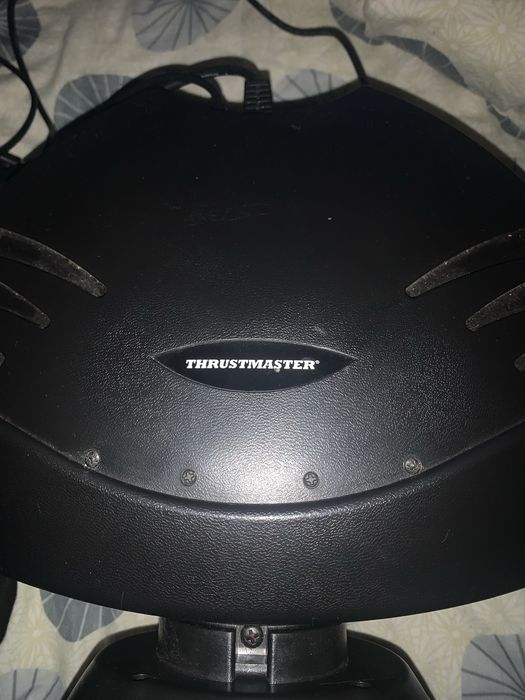 Volante thrustmaster