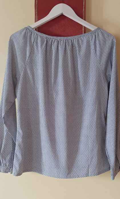 Blusa Trucco leve e fresca. Azul e branco