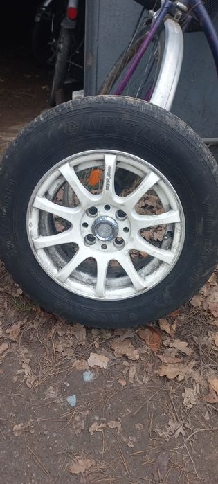 Продам легкосплавні диски  з резиною