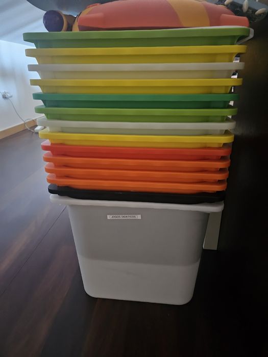 Estante ikea vários módulos