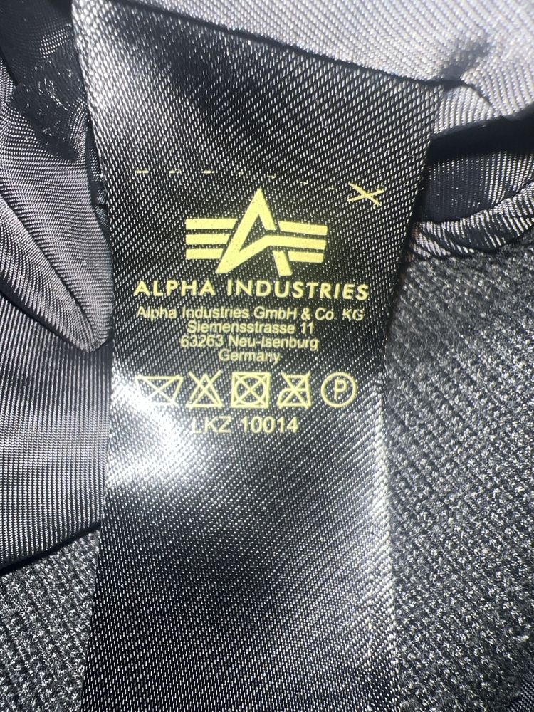 Sprzedam kurtkę pilotkę, firmy Alpha Industries Made in USA.