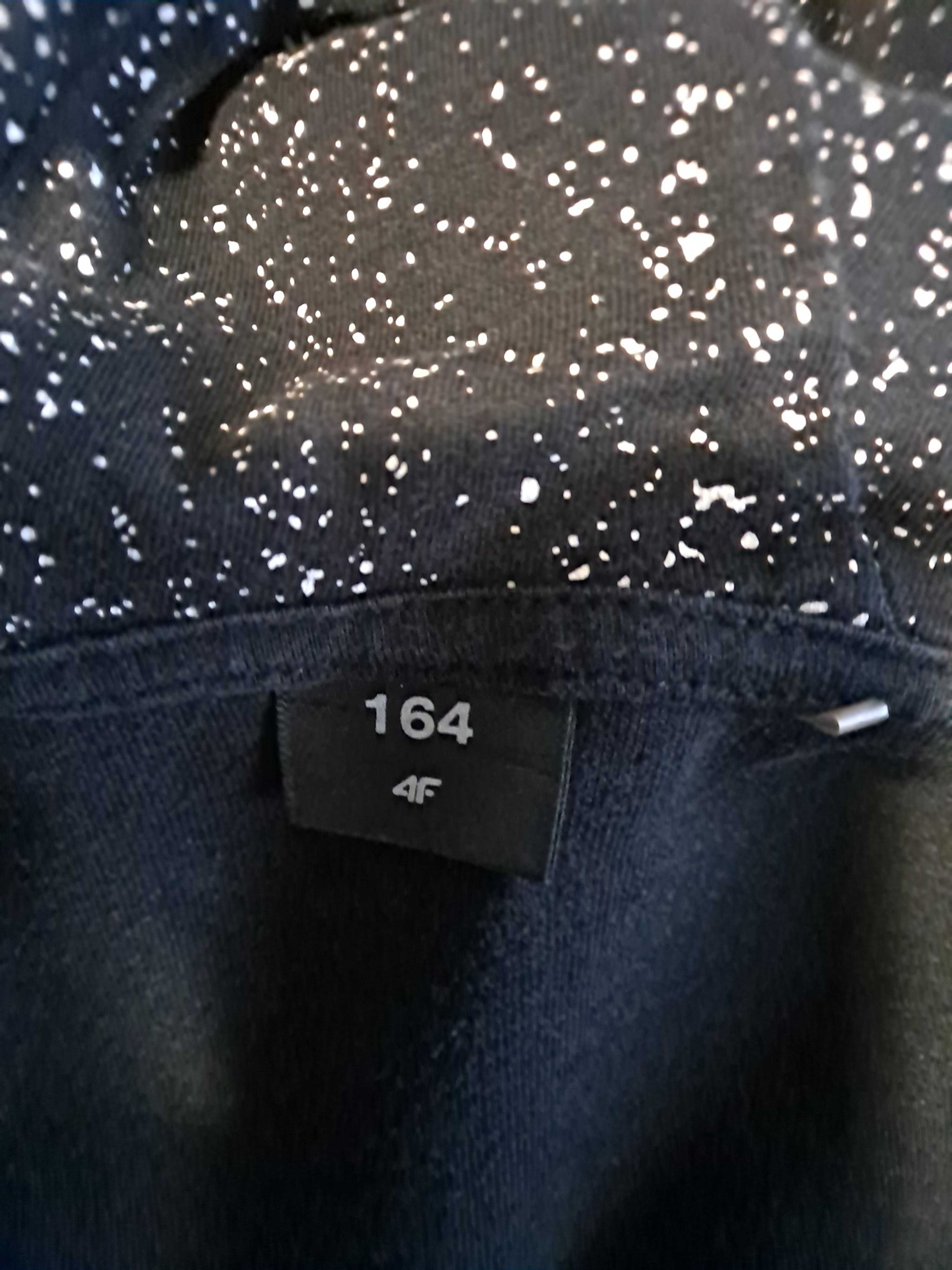Bluza 4F czarna rozpinana z kapturem  rozmiar 164
