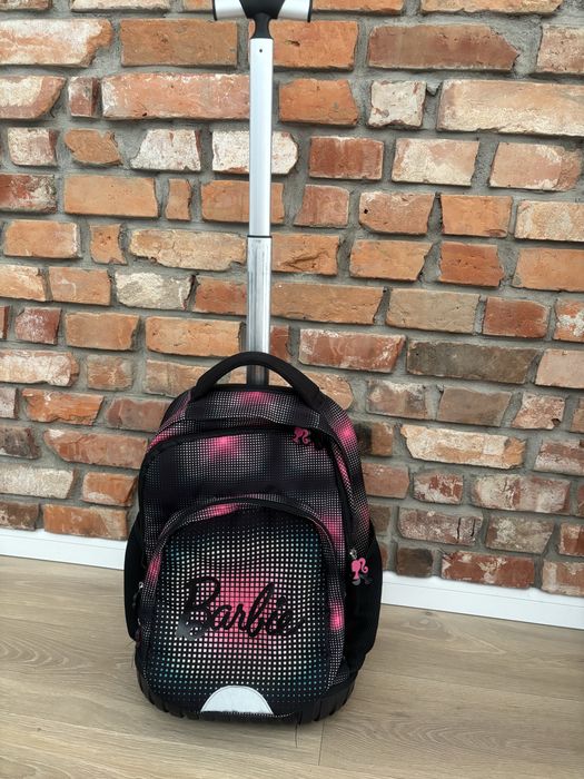 Plecak szkolny na kółkach