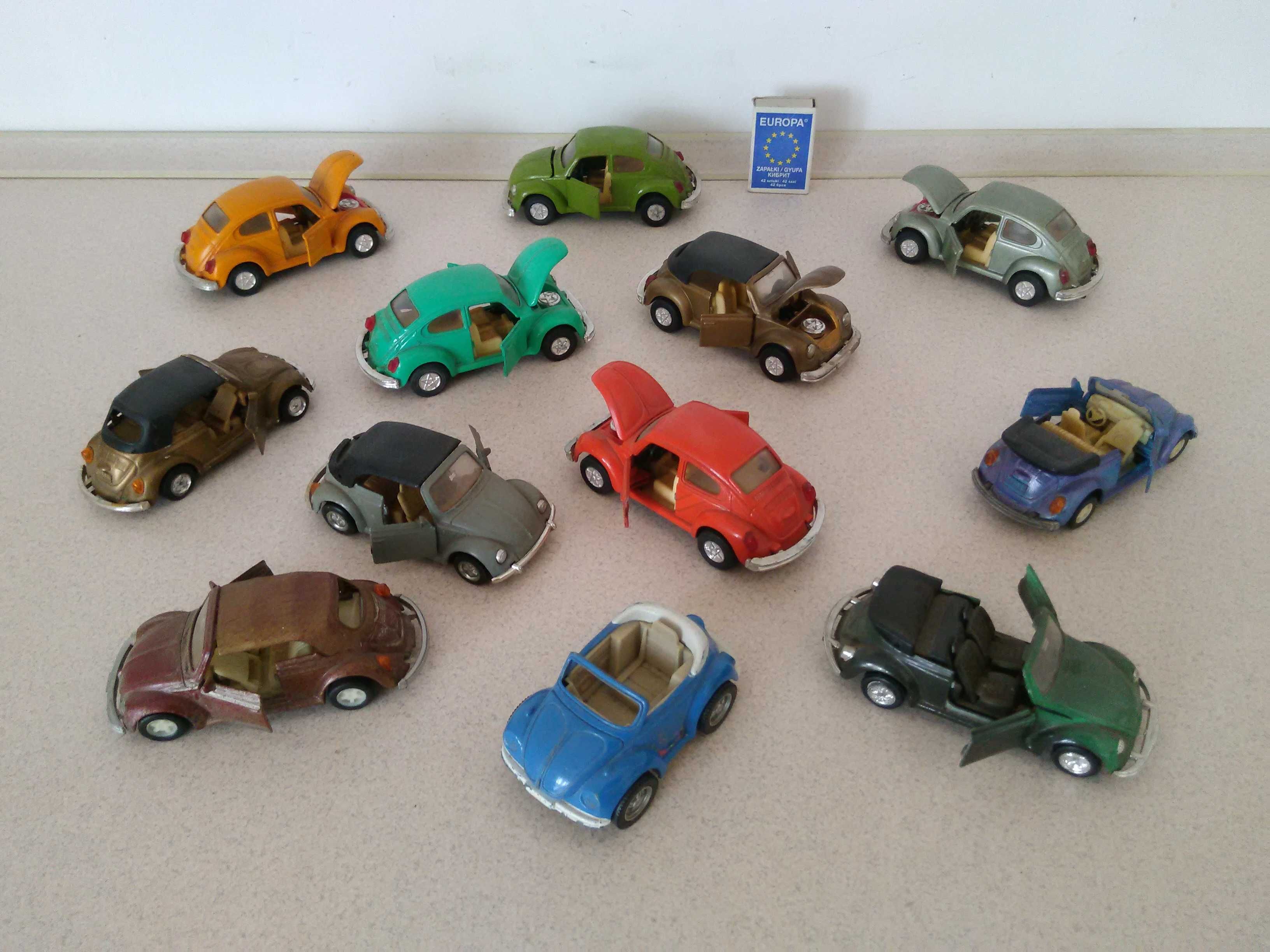 stara zabawka PRL kolekcja retro modele VW Garbus 1:43 Beetle 1/43
