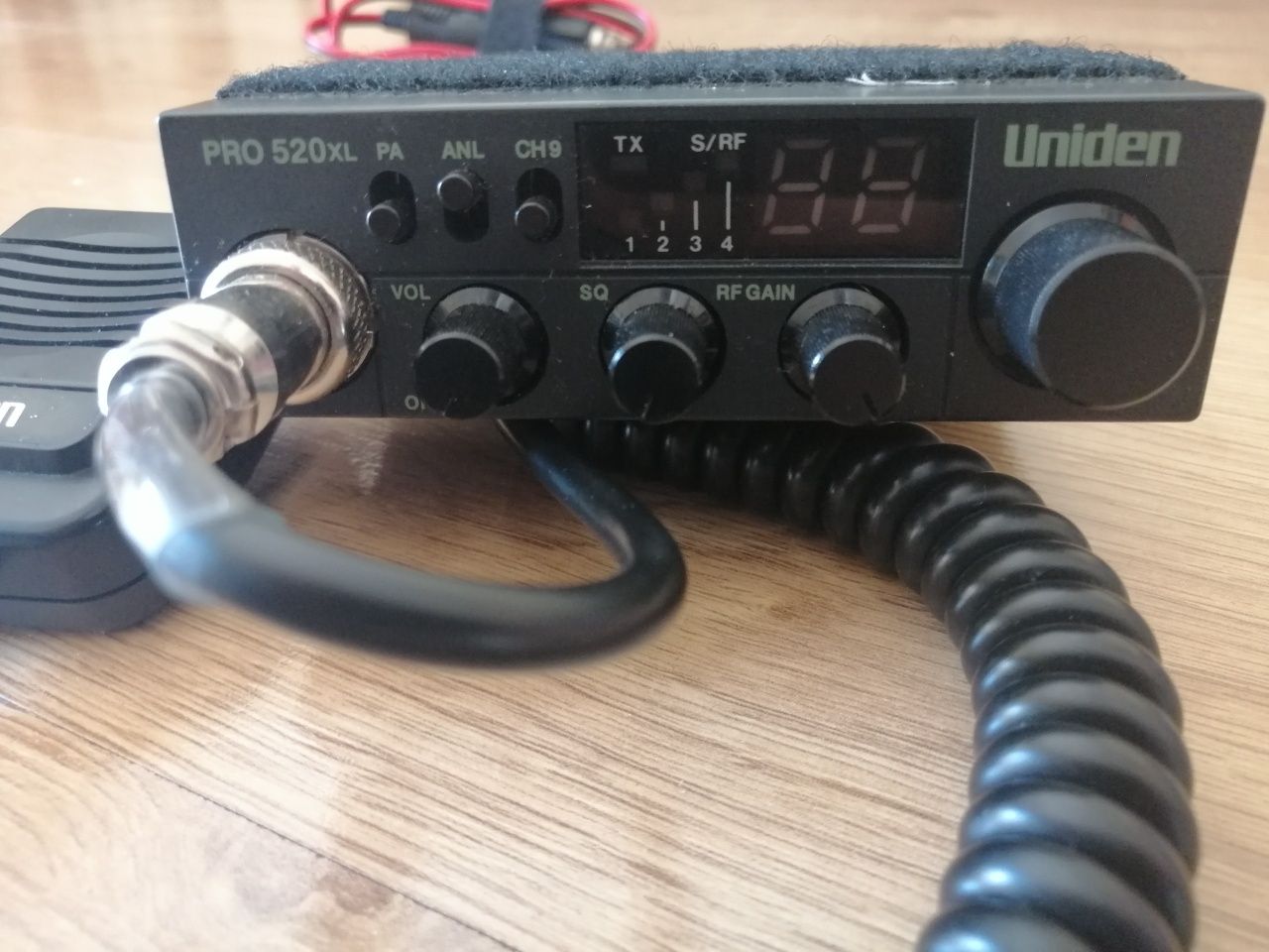 Zestaw CB radio Uniden 520xl i antena Sirio omega