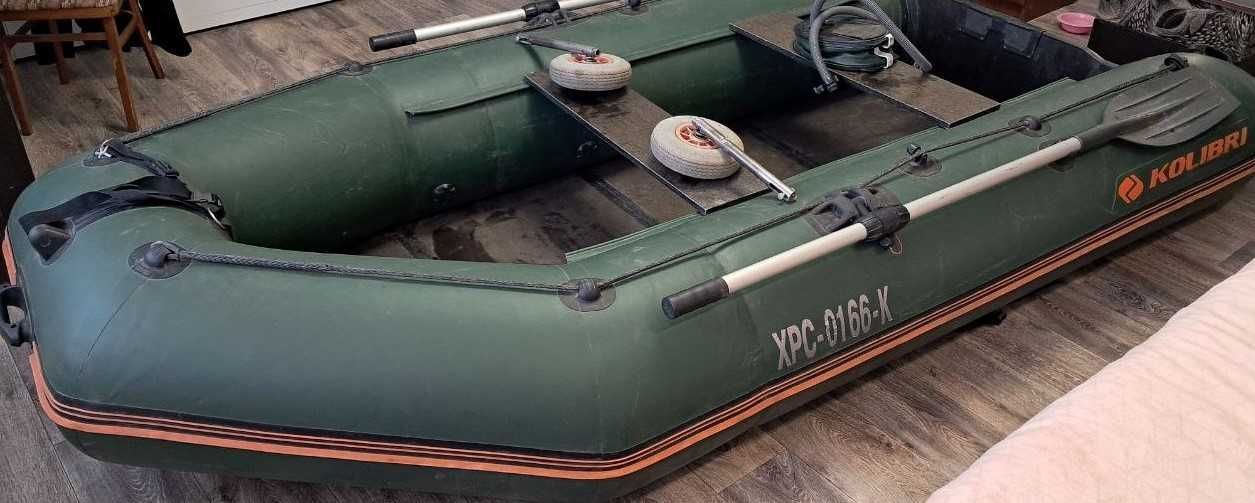 Продам надувний човен KOLIBRI KM-330