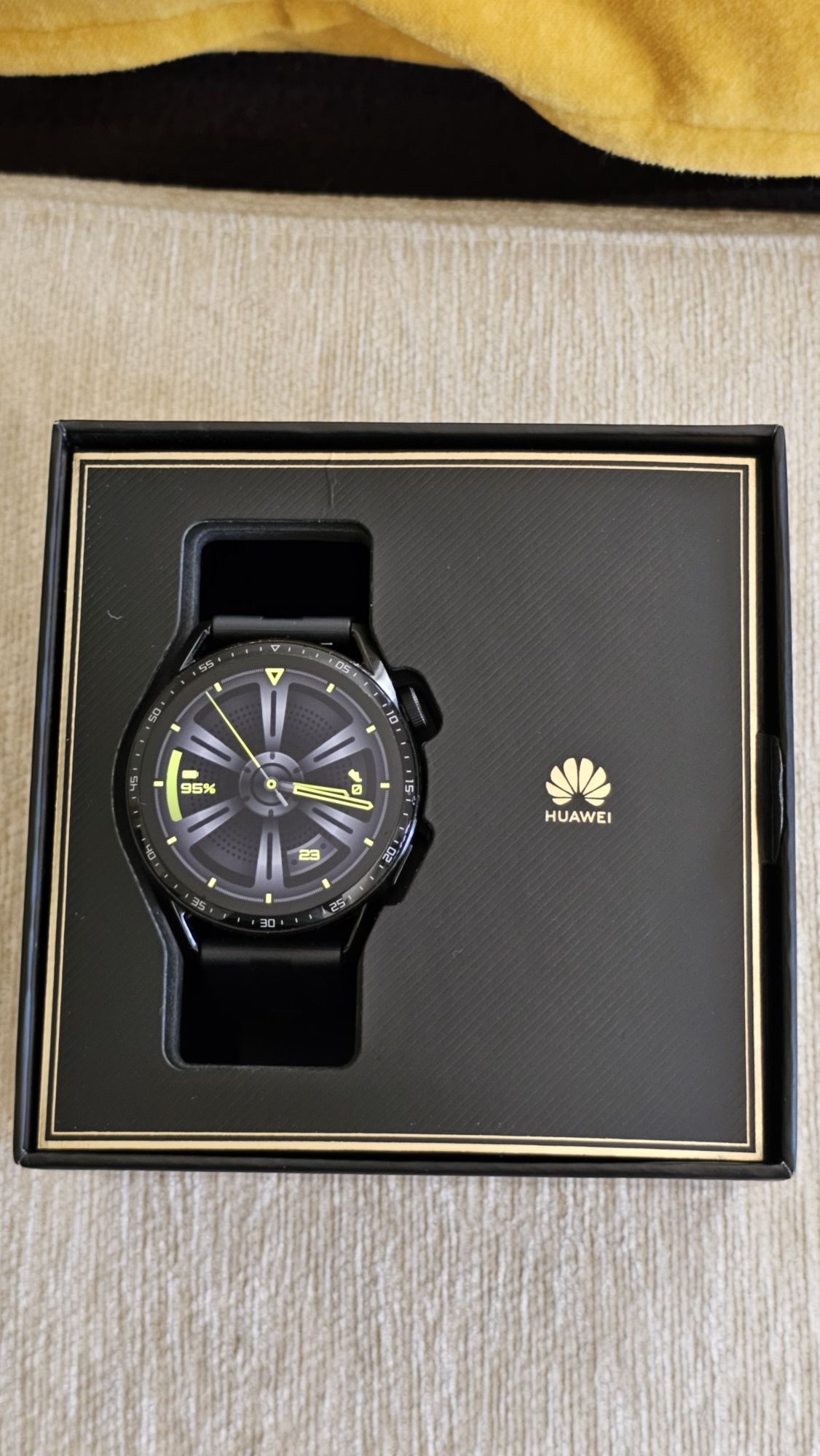 Conjunto Huawei (P30 Pro + Watch GT3 + SelfieStick AF15)