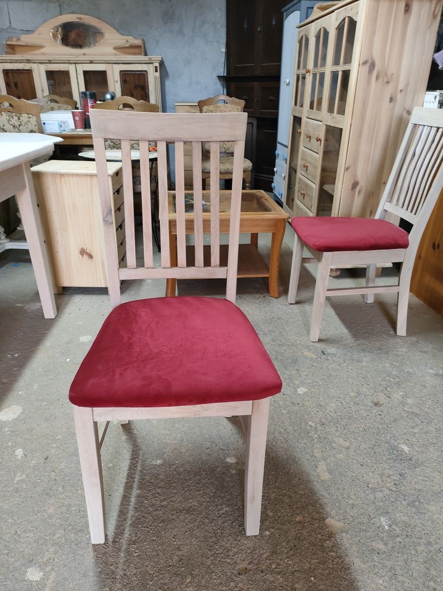 Stół z czterema krzesłami lite drewno dębowe