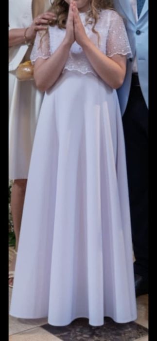 Alba komunijną stan bdb.Alba piękna,wszystko szyte na miarę.