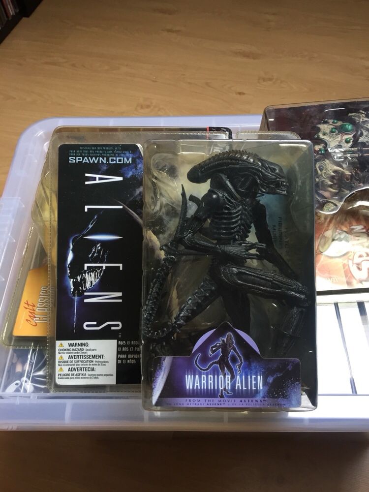 Neca e Mcfarlane action figure antigas