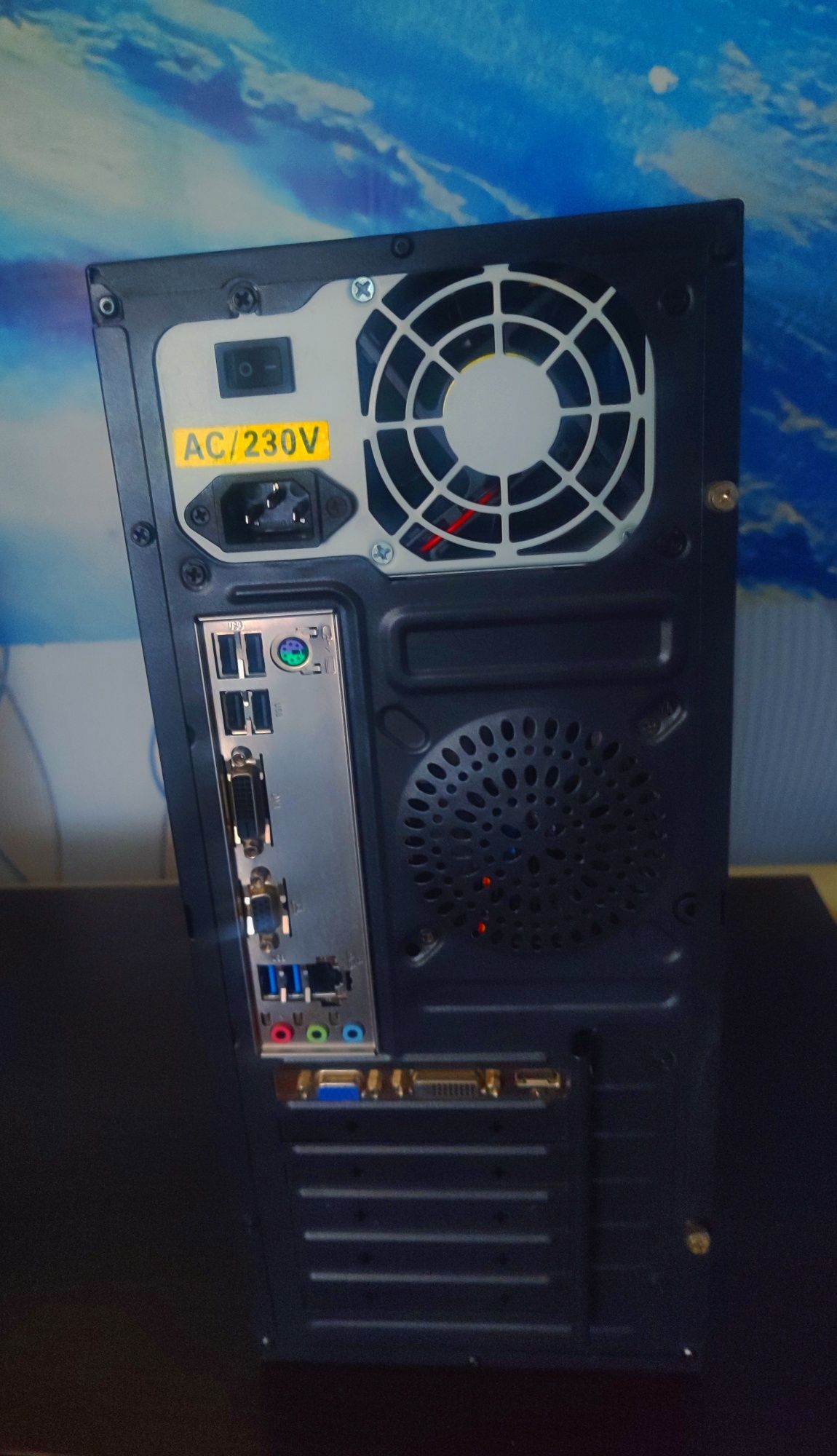 Продам (б/у) комп'ютер в нормальному робочому стані.