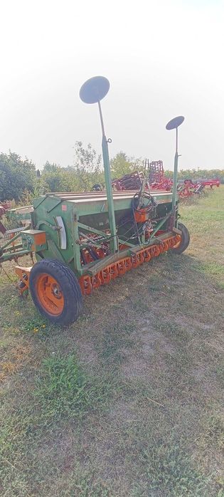 Amazone D8 3m AD 302  303  KE