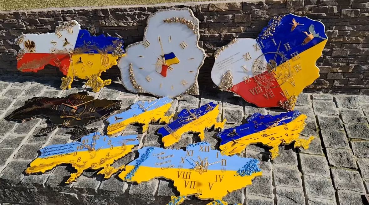 Настінний годинник Україна, часи карта Украины