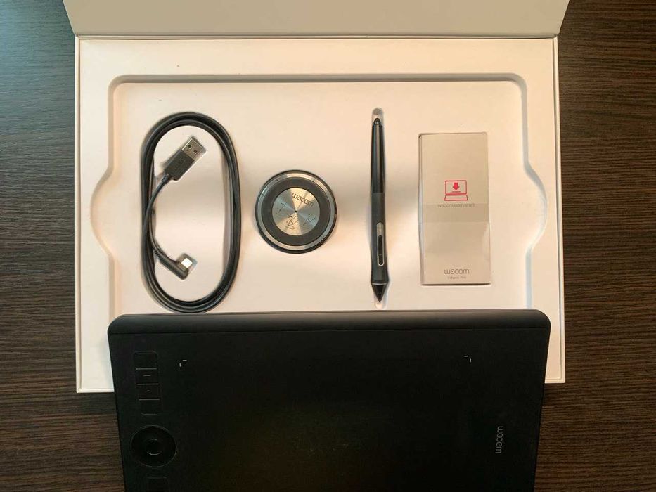 Wacom Intuos Pro Medium (PTH-660-N)