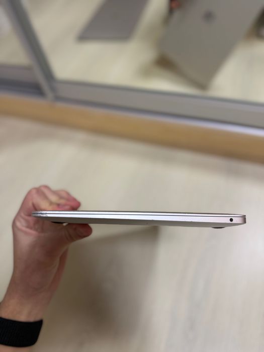 MacBook Air m1 8 128 хороший стан