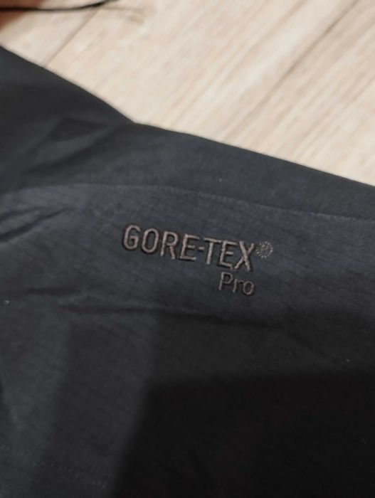 Arcteryx Fission SV Gore Tex Pro Insulated jacket size XL