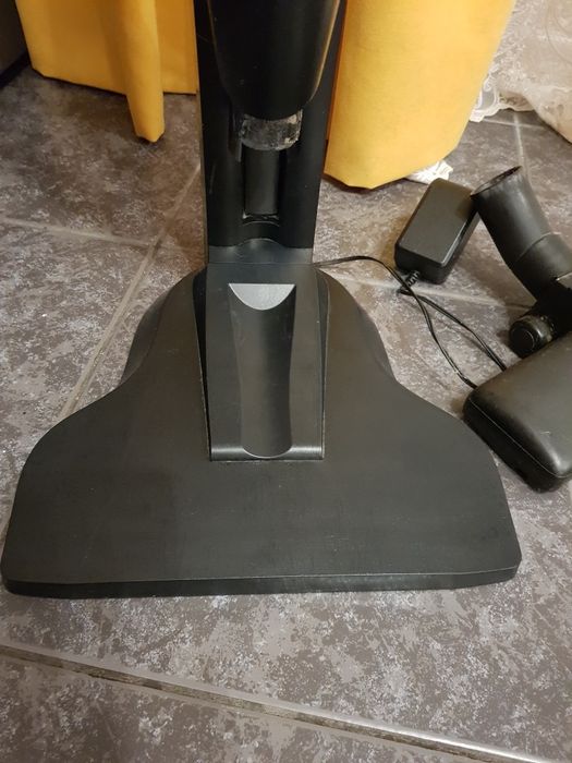 Аккумуляторный пылесос Delonghi colombina 32v