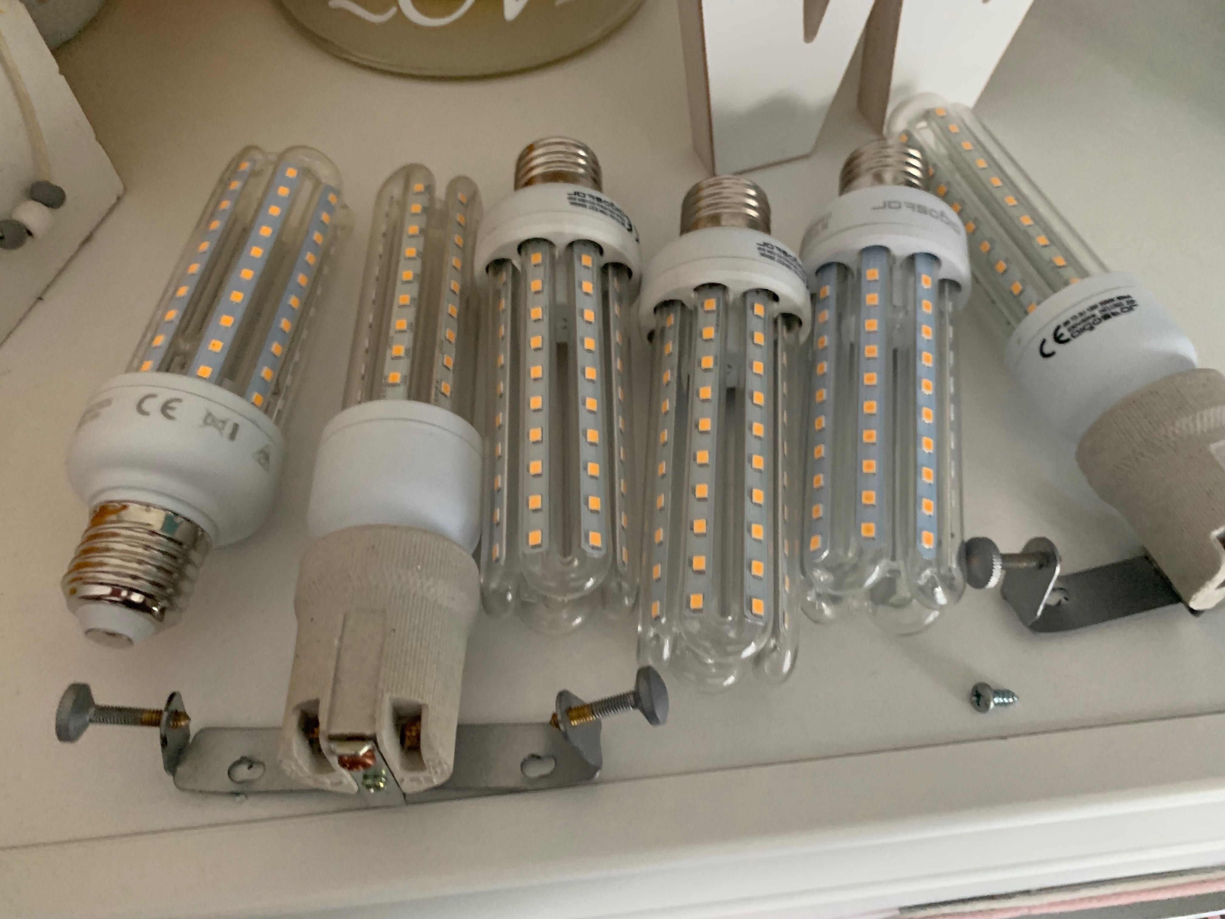 Zestaw 2 lamp (3 i 2 klosze) + 6 żarówek LED E27 – nowoczesny design