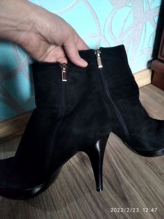 Замшеві ботінки ботільйони полусапожки