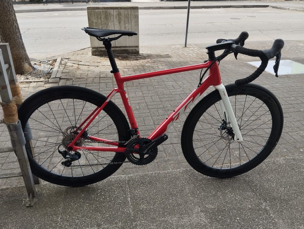 Bicicleta KTM Revelator PRO Carbono