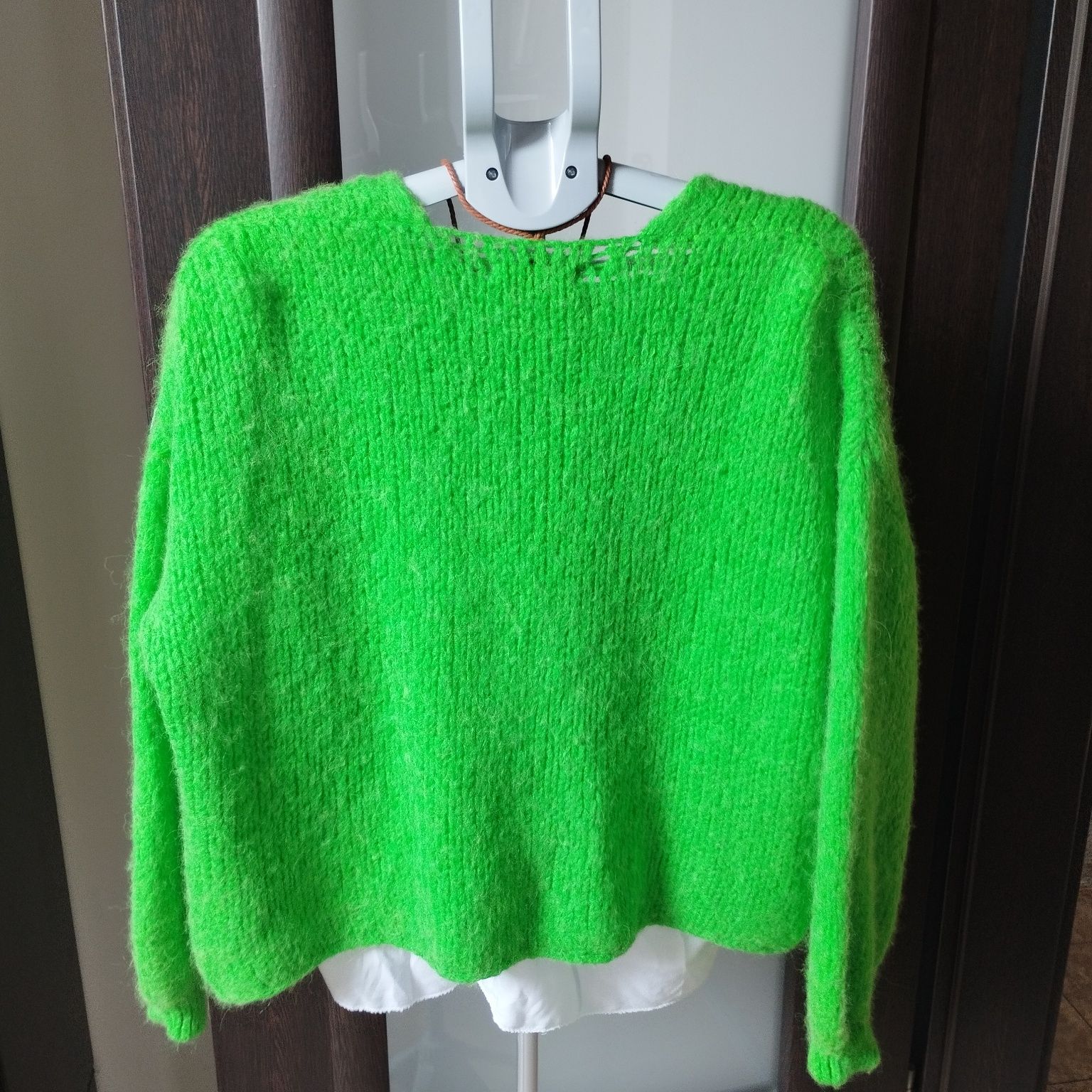 Sweterek kardigan zielony