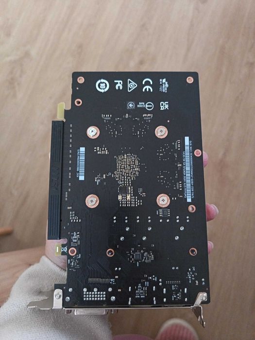 Placa de vídeo semi nova 1650 GTX  SOMENTE em dinheiro presencial