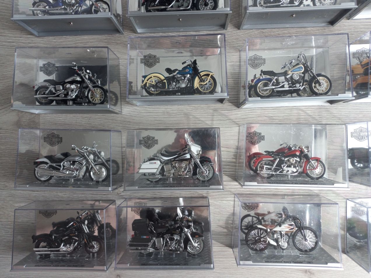 Coleção 35 miniaturas Harley-Davidson