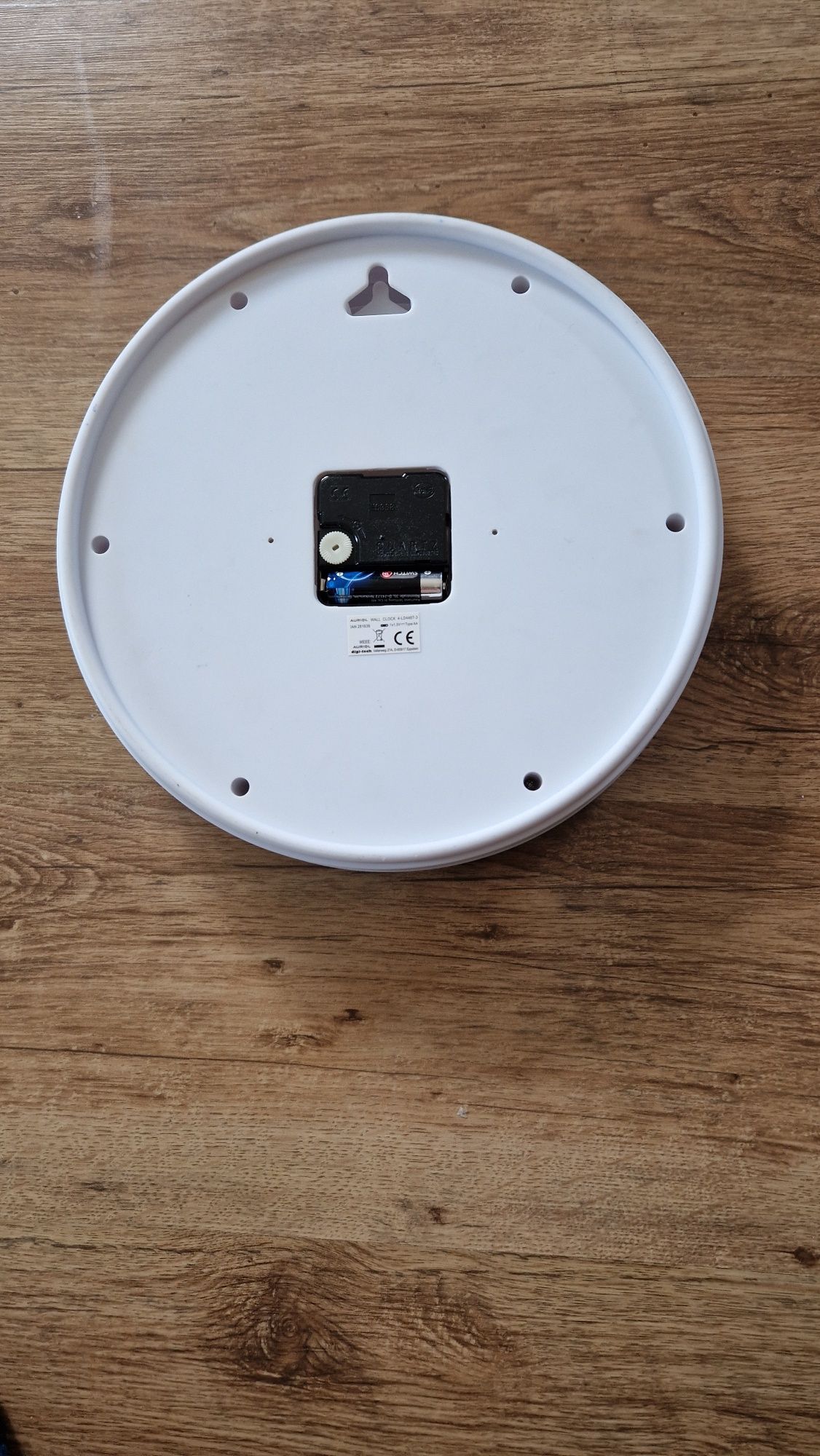 Zegar ścienny biały ikea