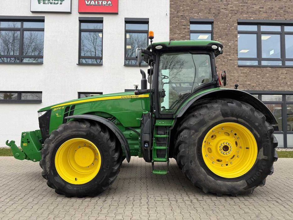 Трактор JOHN DEERE 8370R 2017 рік, 3100 мото/год