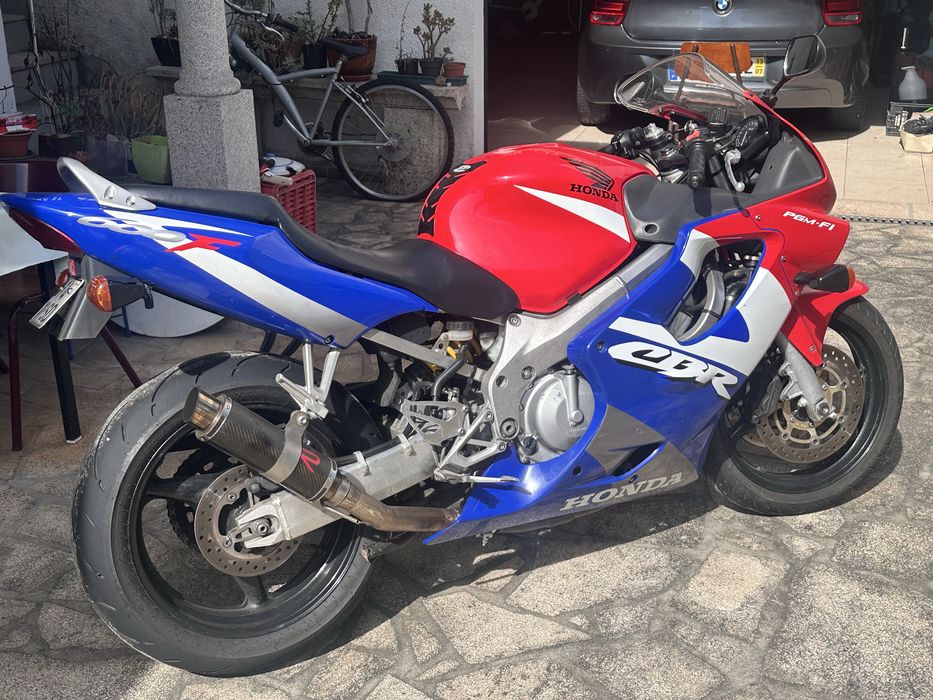 Honda cbr 600F i usada