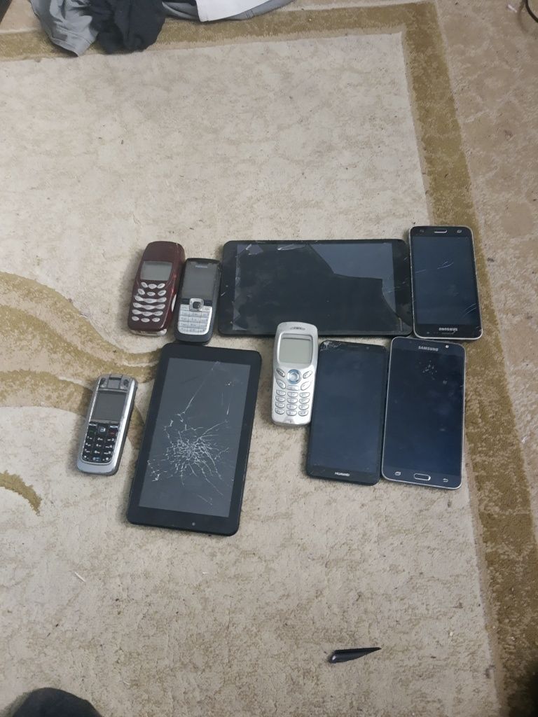 Telefony i tablety uszkodzone
