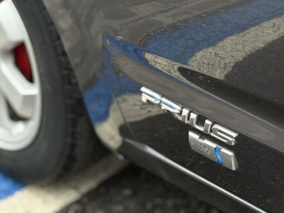 Toyota Prius в отличном состоянии