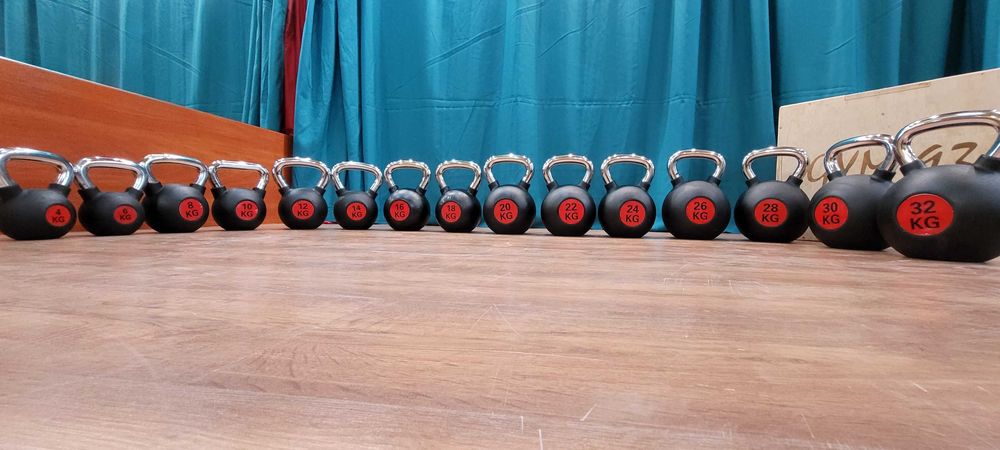 Zestaw Kettli Chromowanych 4-32 KG NOWE Crosfit Dzwony Siłownia