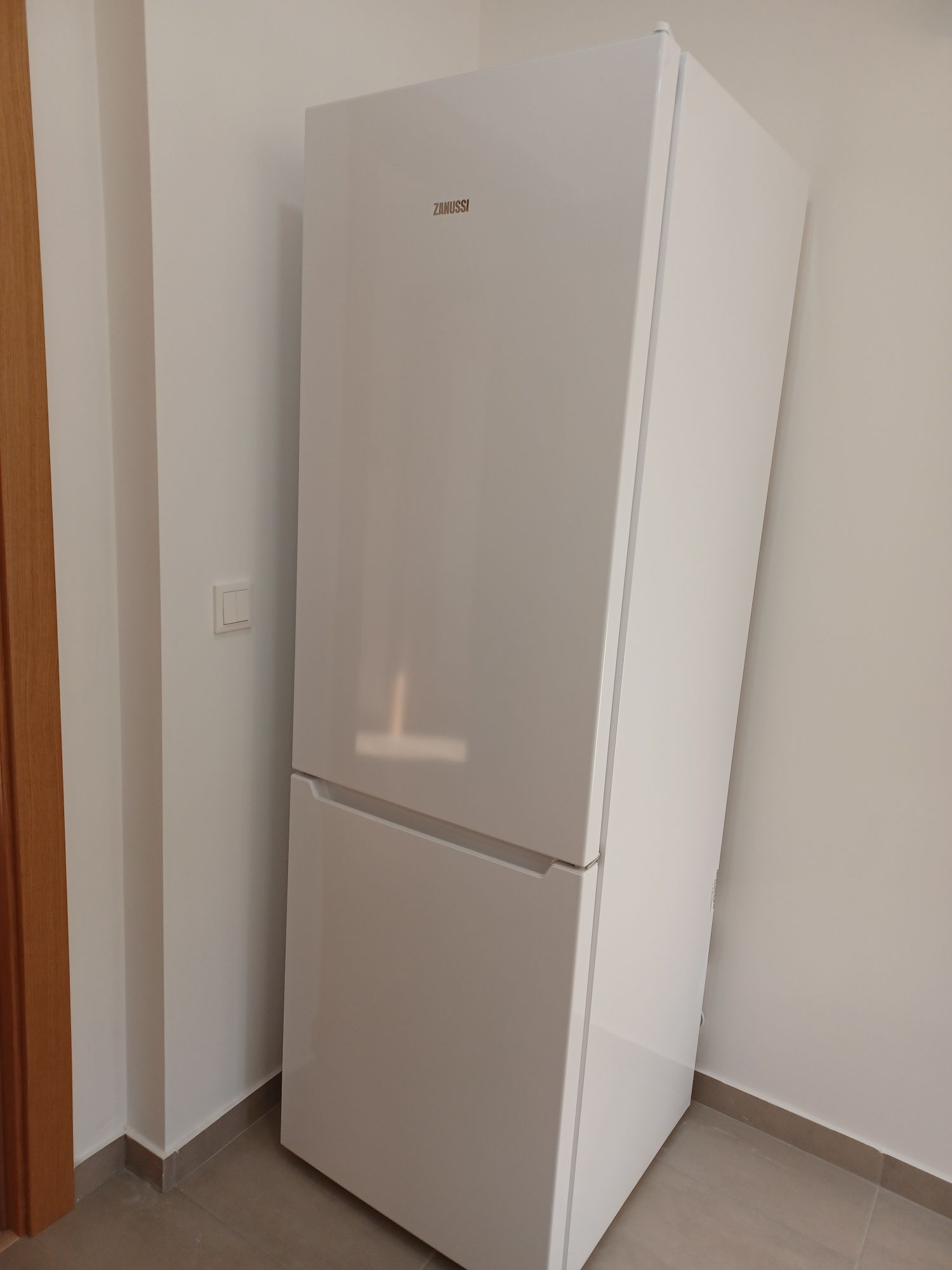 Frigorífico Combinado Zanussi (novo)