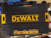 Vendo Dewalt DCD778S2T-QW Aparafusadora 2 Baterias 18V Mala