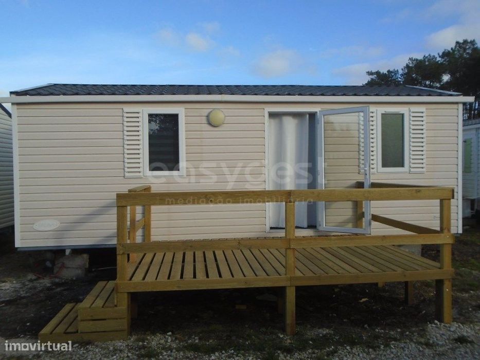 Bungalow T2 situado num Complexo Land´s Hause na Burinhosa- Pataias