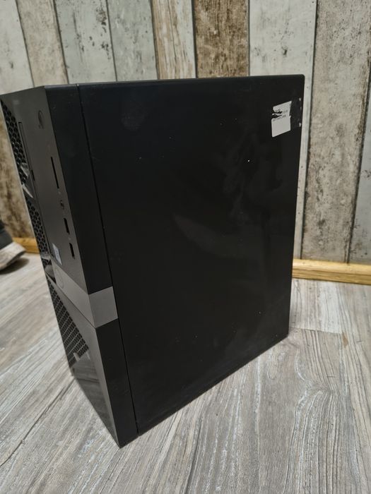 Komputer stacjonarny Dell Vostro 3668 i 5 7400/ Vostro 3250 i5 6400
