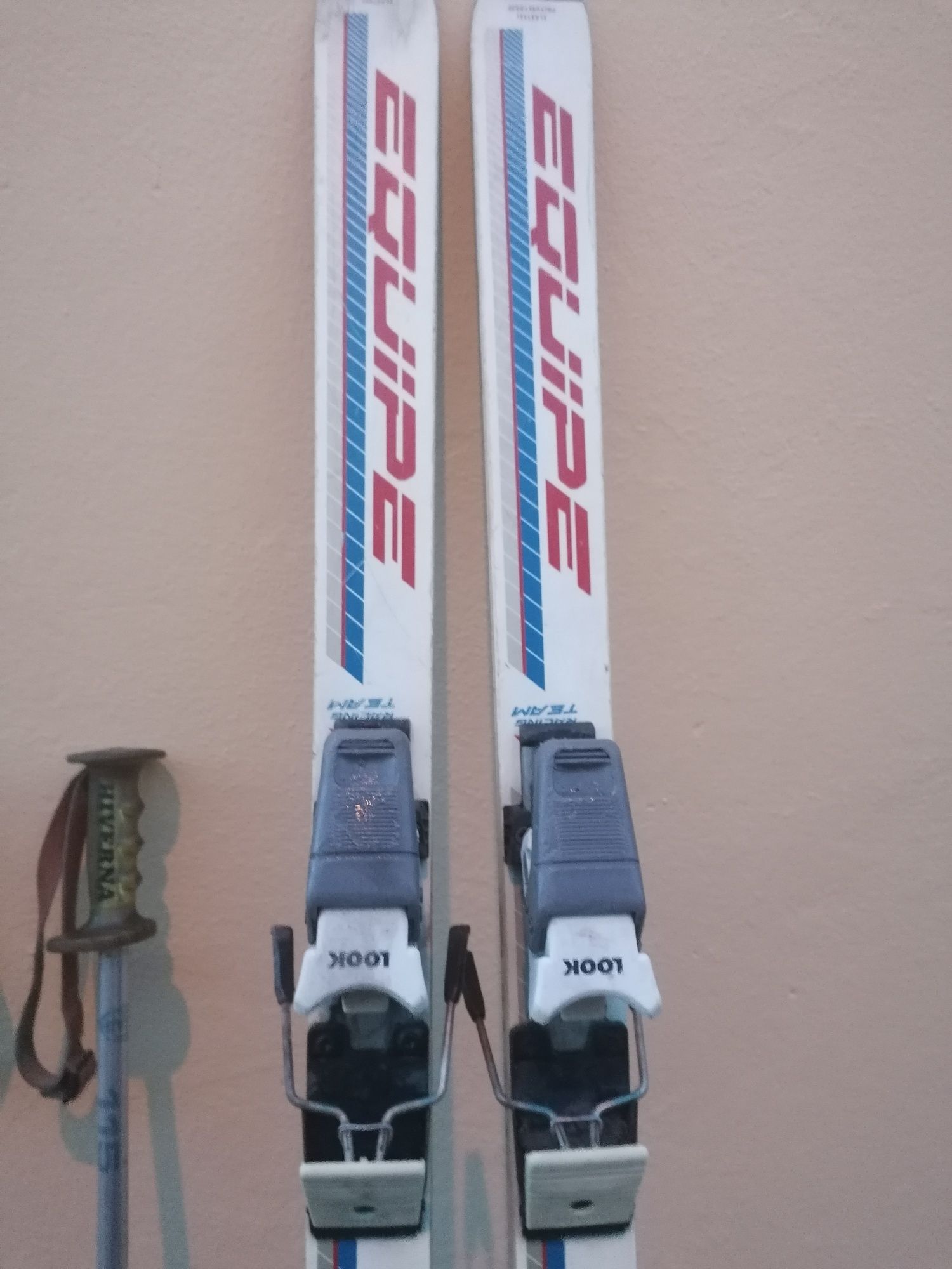 Skis botas stick para esquiar na neve