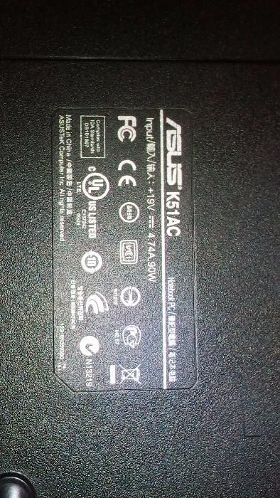 Sprzedam laptop w bardzo dobrym stanie uszkodzony