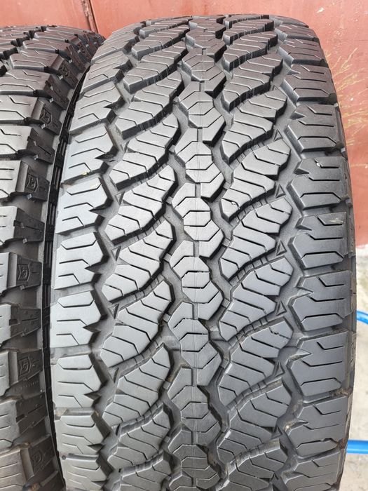 255/55/20 R20 General Grabber AT3 4шт ціна за 1шт шини