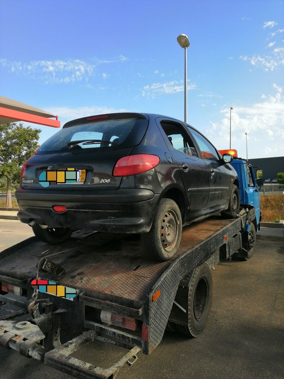 Peugeot 206 1.2 gasolina para peças ano 1999 todas as peças disponívei