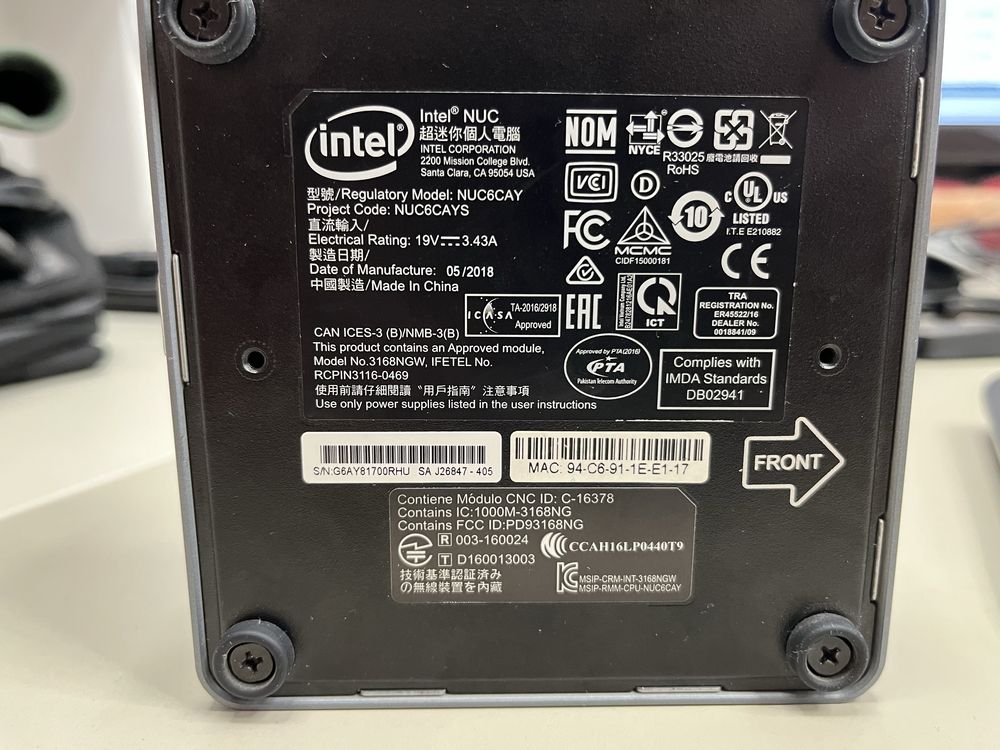 Komputer Intel NUC NUC6CAYS
