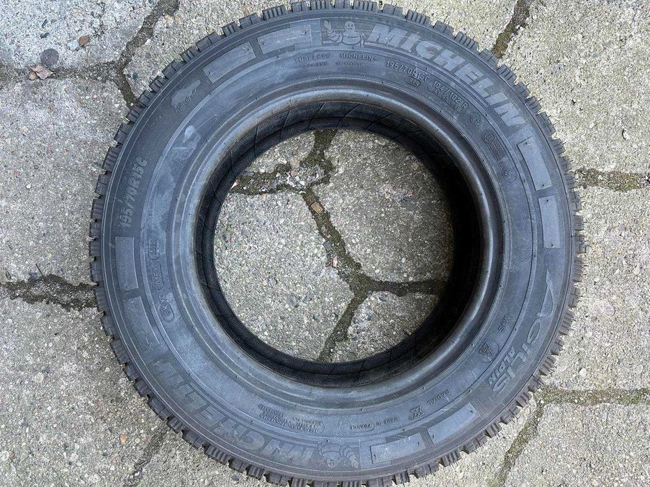 195/70R15C Michelin Agilis Alpin BUS para opon zima nowe nr5507