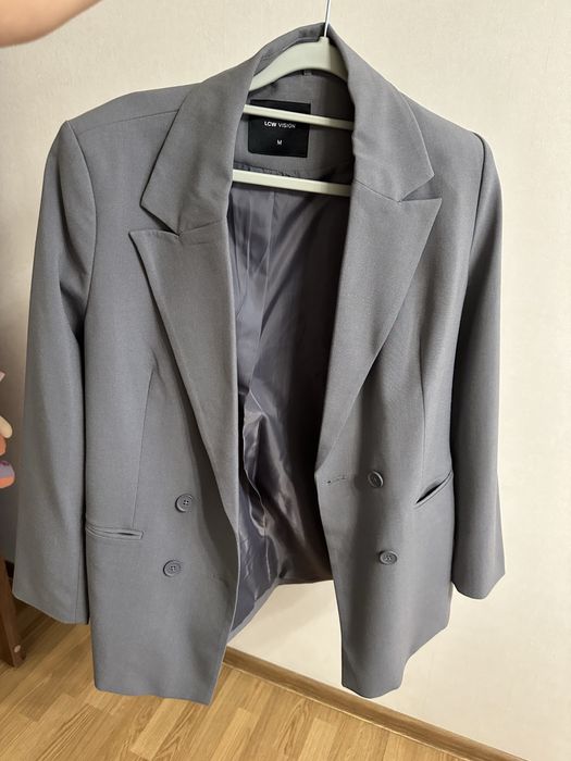 Піджак сірий новий